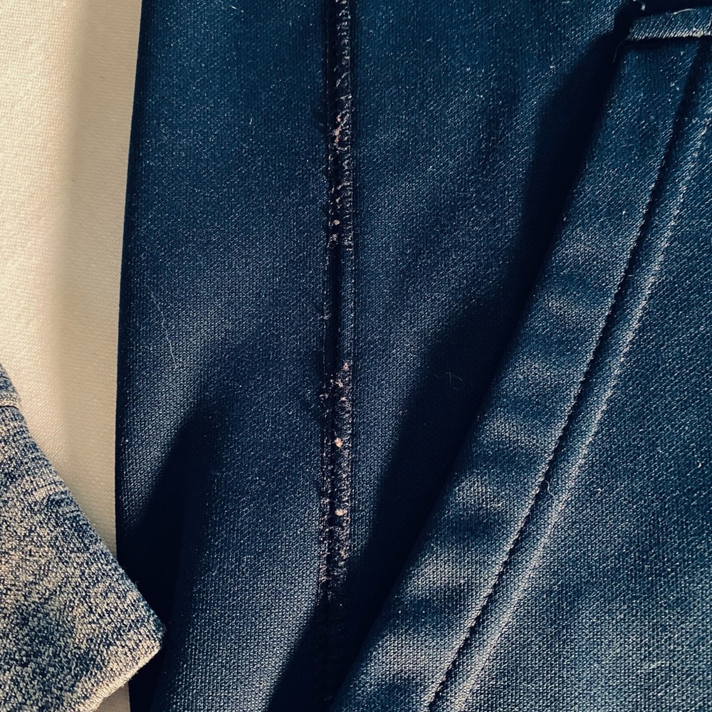 Adidas Men’s Climawarm Hoodie/Jacket size Medium color Navy Blue and Grey - Picture 10 of 15